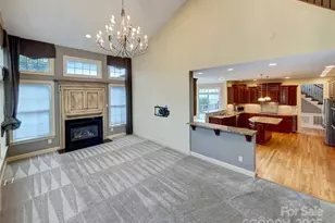 1000 Sarandon Dr, Matthews, NC 28104 - Photo 5