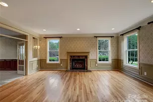 1000 Sarandon Dr, Matthews, NC 28104 - Photo 11