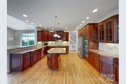 1000 Sarandon Drive, Matthews, NC 28104 - Photo 9