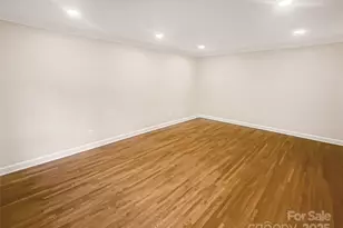 1212 Beechdale Dr, Charlotte, NC 28212 - Photo 9