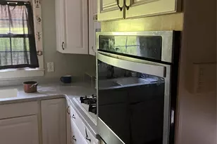 910 Parham St, Henderson, NC 27536 - Photo 11