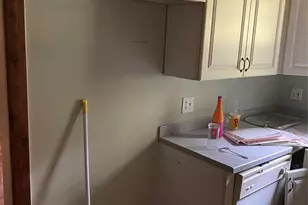 910 Parham St, Henderson, NC 27536 - Photo 13