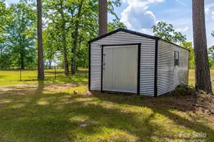 2675 Andrews Cir, Aiken, SC 29803 - Photo 9