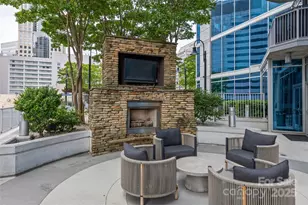 210 N Church St, Charlotte, NC 28202 - Photo 27