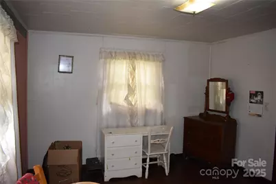 118 Fourth C Street, Marion, NC 28752 - Photo 17