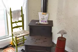 118 4th C St, Marion, NC 28752 - Photo 5