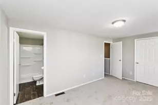 9464 Lexington Cir, Charlotte, NC 28213 - Photo 13