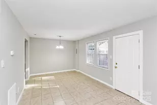 9464 Lexington Cir, Charlotte, NC 28213 - Photo 9