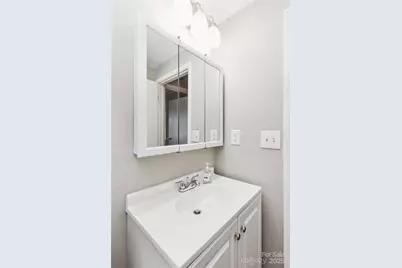 9464 Lexington Circle #B, Charlotte, NC 28213 - Photo 15