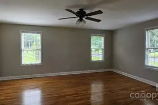 2820 Bellhaven Cir, Charlotte, NC 28214 - Photo 5