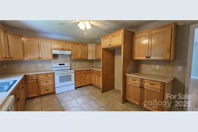 2820 Bellhaven Circle, Charlotte, NC 28214 - Photo 7