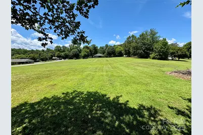 4689 Lakeview Acres Road, Valdese, NC 28690 - Photo 35