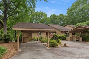 502 Spanish Oak Ln, Hendersonville, NC 28791 - Photo 3