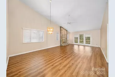 502 Spanish Oak Lane, Hendersonville, NC 28791 - Photo 7