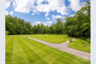 502 Spanish Oak Lane, Hendersonville, NC 28791 - Photo 37