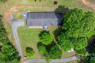 4375 Fox Rd, Lenoir, NC 28645 - Photo 9