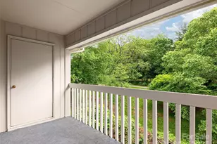 304 Abbey Cir, Asheville, NC 28805 - Photo 7