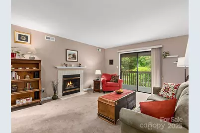 304 Abbey Circle, Asheville, NC 28805 - Photo 3