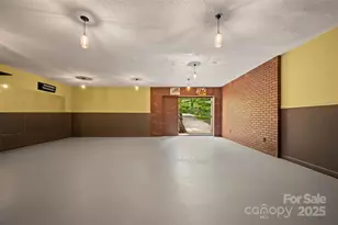 2 Candlestick Dr, Zirconia, NC 28790 - Photo 31