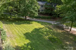 2 Candlestick Dr, Zirconia, NC 28790 - Photo 37
