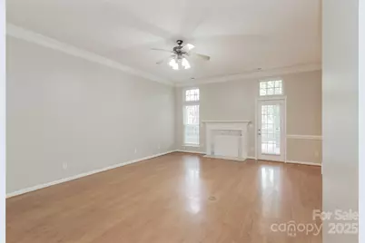 4409 Lenox Hill Place, Charlotte, NC 28269 - Photo 5