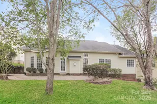 4409 Lenox Hill Pl, Charlotte, NC 28269 - Photo 15