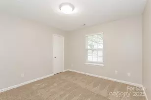 4409 Lenox Hill Pl, Charlotte, NC 28269 - Photo 13