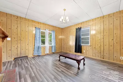 217 S Highland Street, Gastonia, NC 28052 - Photo 5