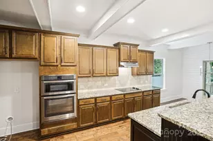 8521 Aspen Ct, Charlotte, NC 28227 - Photo 5