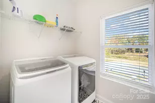 320 Lawrence Gray Rd, Charlotte, NC 28262 - Photo 17