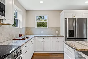 162 Courtland Pl, Asheville, NC 28801 - Photo 11