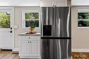 162 Courtland Pl, Asheville, NC 28801 - Photo 31