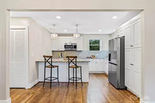 162 Courtland Pl, Asheville, NC 28801 - Photo 9