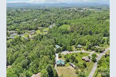 65 E Dream Street, Hendersonville, NC 28792 - Photo 35