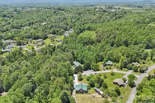 65 E Dream St, Hendersonville, NC 28792 - Photo 35