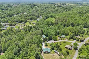 65 E Dream St, Hendersonville, NC 28792 - Photo 35