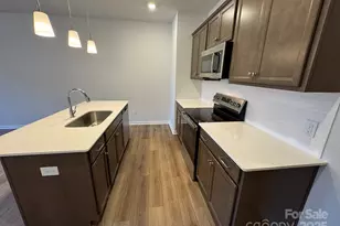 4750 Lakeview Road N, Charlotte, NC 28216 - Photo 17