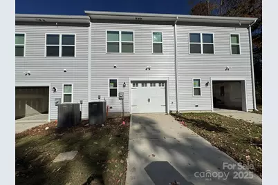 4750 Lakeview Road N #18, Charlotte, NC 28216 - Photo 3