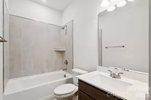 4750 Lakeview Road N, Charlotte, NC 28216 - Photo 17