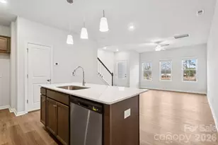 4750 Lakeview Road N, Charlotte, NC 28216 - Photo 3