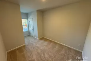 4750 Lakeview Road N, Charlotte, NC 28216 - Photo 31