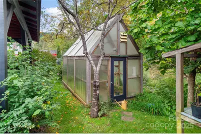 528 Padgettown Road, Black Mountain, NC 28711 - Photo 33