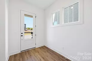 9109 Maybry Pk St, Charlotte, NC 28212 - Photo 3