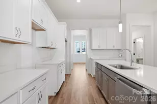 9109 Maybry Pk St, Charlotte, NC 28212 - Photo 9