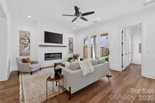 9109 Maybry Pk St, Charlotte, NC 28212 - Photo 9