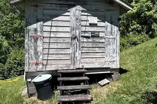 611 Johnson Hollow Rd, Bakersville, NC 28705 - Photo 17