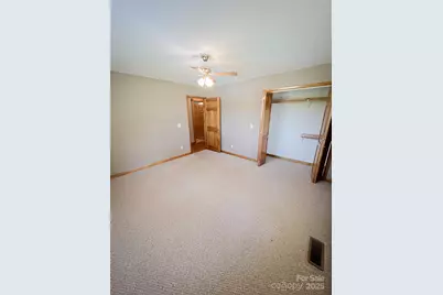 660 Halltown Road, Spruce Pine, NC 28777 - Photo 21