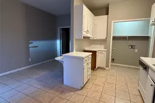 304 Kristin Ln, Hudson, NC 28638 - Photo 5