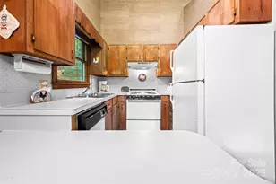 212 Saddle Ln, Deep Gap, NC 28618 - Photo 9