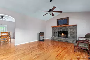 126 Sweetwater Dr, Canton, NC 28716 - Photo 9